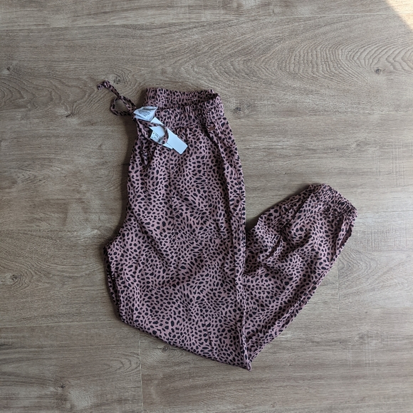 PINK Victoria's Secret Pants - NWT VS Pink Joggers